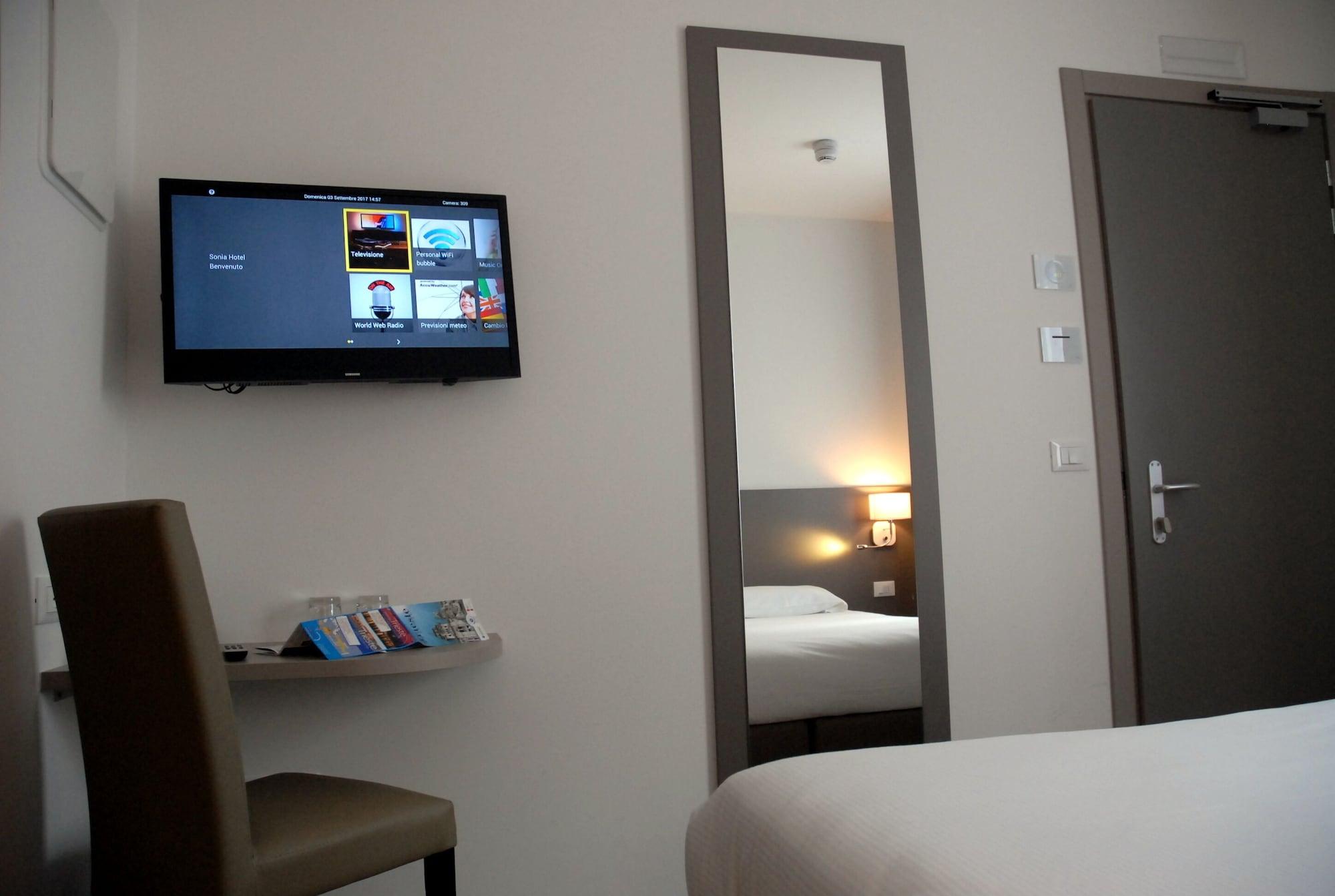 Hotel Sonia Aquilinia Extérieur photo