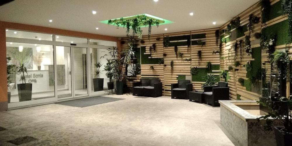 Hotel Sonia Aquilinia Extérieur photo
